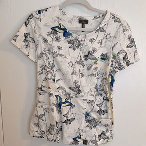Jaanuu scrub top. Size S.